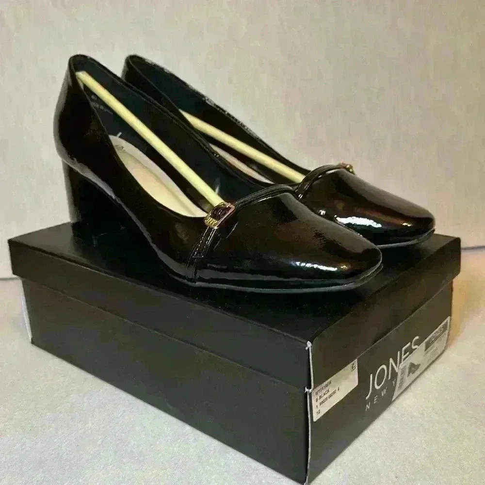 JONES NEW YORK Women Aubin Block Heel Dress Pumps In Black w Gold Buckle Size 10